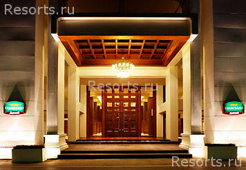 Courtyard Phuket at Patong Beach Hotel 2